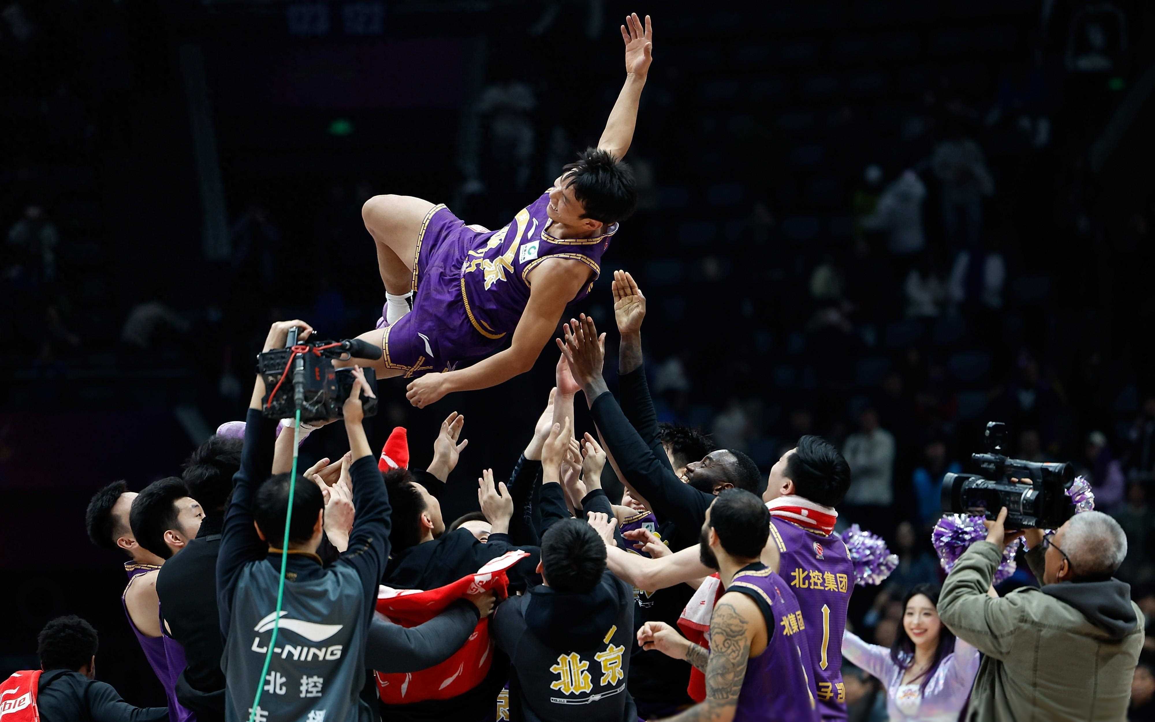 CBA决赛震撼开打，巅峰对决引爆全场