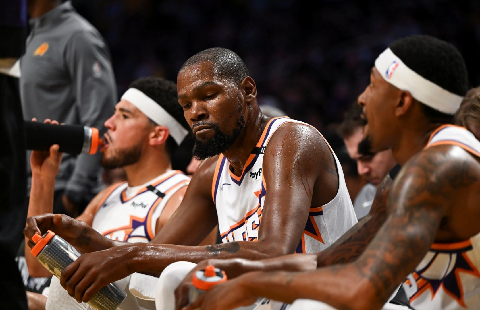 开云体育平台APP-马刺翻盘雄鹿，杜兰特扛起全队