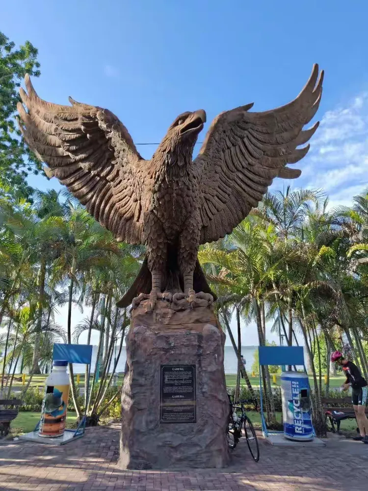 印尼队翻盘马来西亚队,安赛龙惊艳四座 印尼队翻盘马来西亚队,安赛龙惊艳四座