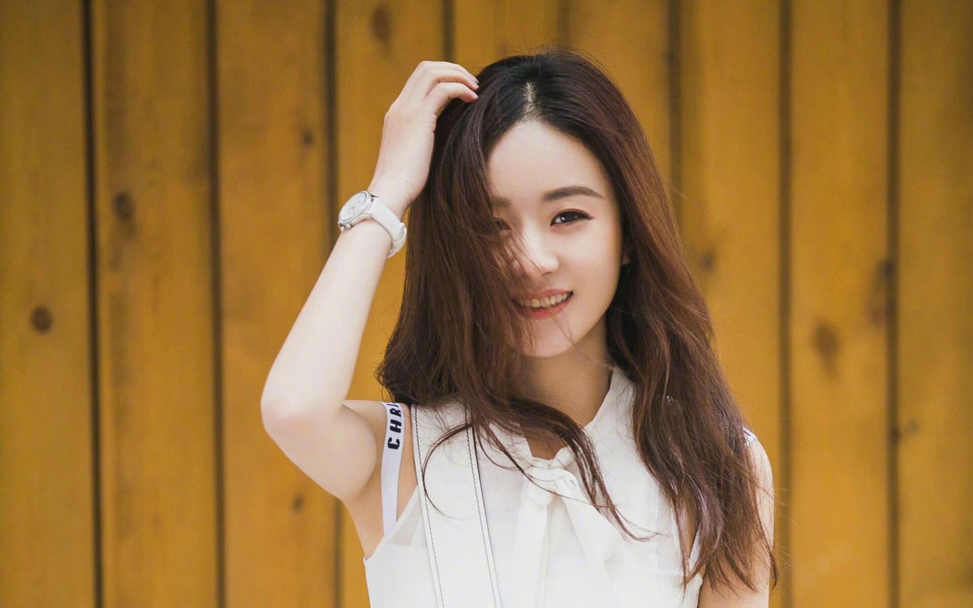 双星闪耀欧洲足坛,尼斯绝杀那不勒斯,卢卡库德甲争冠战主宰比赛